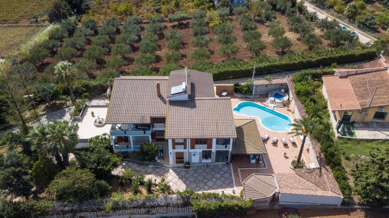Villa Aversa Castellammare del Golfo Luaran gambar